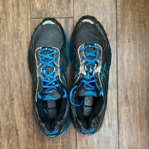 Brooks❤️‍🔥 Ravvena 3 electric blue men's sport shoes